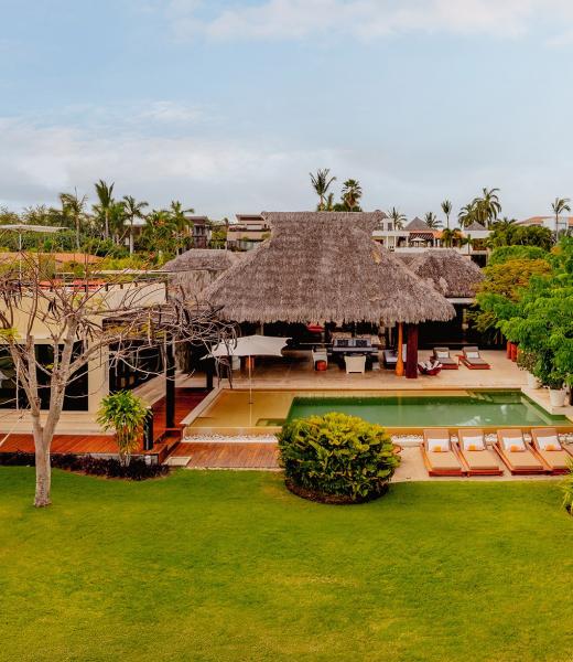 With its breathtaking views of the crystal clear waters of the Bay of Banderas, the natural lush beauty of the Sierra Madre Mountains, the Marietas islands and the Puerto Vallarta skyline, Casa Kalika conveys a mood of complete relaxation.
Casa Kalika is set of the ninth fairway of the famed Jack Nicklaus gold course in the ultra exclusive Four...