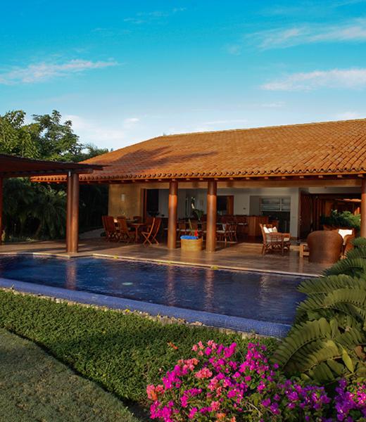 Casa Sol is situated on lot 15 of Lagos del Mar in the Punta Mita resort. Based on the owners 10 years of experience of building on Mexico´s Pacific coast, this Punta Mita villa has been designed in such a way so as to integrate the architecture with the surrounding area, by taking advantage of the climate, the views, the vegetation, the texture...