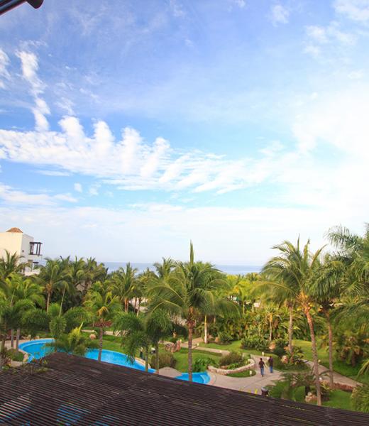 Condo Higuera is a lovely Punta Mita villa featuring four full bedrooms plus a den. Guests at Condo Higuera enjoy the community pool and beach club, both with stunning views of the bay.
Condo Higuera is located on the white sand beach of Veneros with views of the Marrietas Islands from both the beach or condo. Guests enjoy the The Beach Club and...