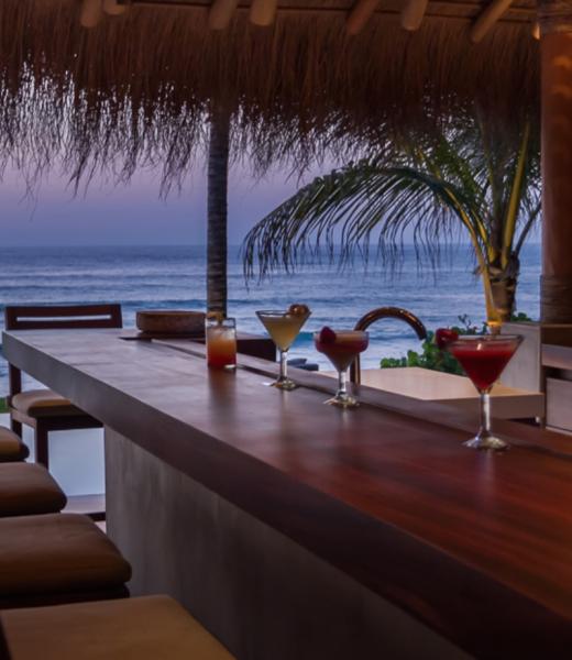 Casa Entre Rocas is located in Punta Mita, Nayarit. It has controlled access, security and surveillance 24 hours and a service team that will tend to your every need with great detail. The architectural design manages to achieve the perfect balance between luxury and simplicity, elegance and comfort. Let our ravishing spaces be the settings for...